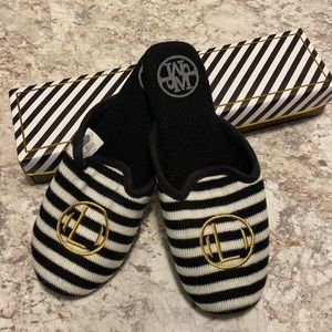 Mud Pie “L” Monogram Slippers In Box NWOT Size SM/MD 6-7.5